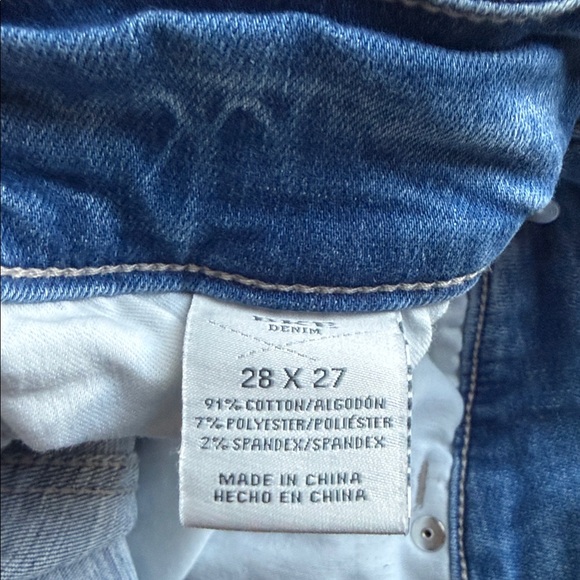 Light Wash Distressed Women's Jeans BKE PARKER - Picture 6 of 10